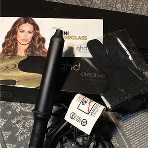 ghd Curve Wand in Black and Gold